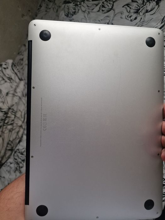 Продам Mac Air  в хорошем состоянии