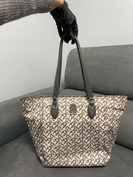 Голяма чанта Furla Calipso Tote