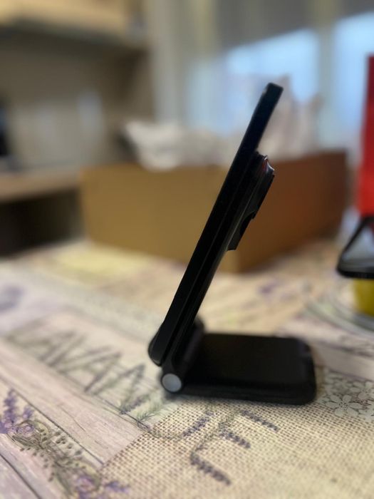 iPhone 16  Plus Negru Ideal pentru  Piese Recarosare