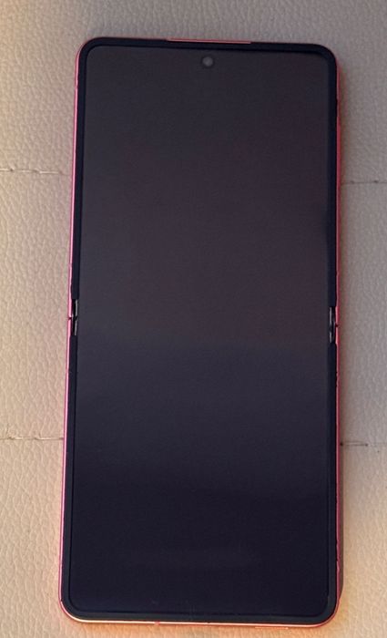 Schimb Samsung Galaxy  Z Flip 7 CoralRed 12GB RAM 512 GB