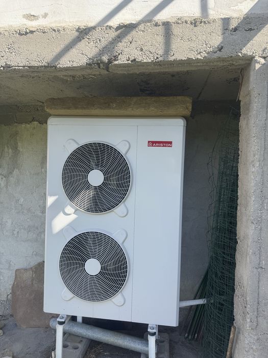 Термо помпа Ariston 12kW