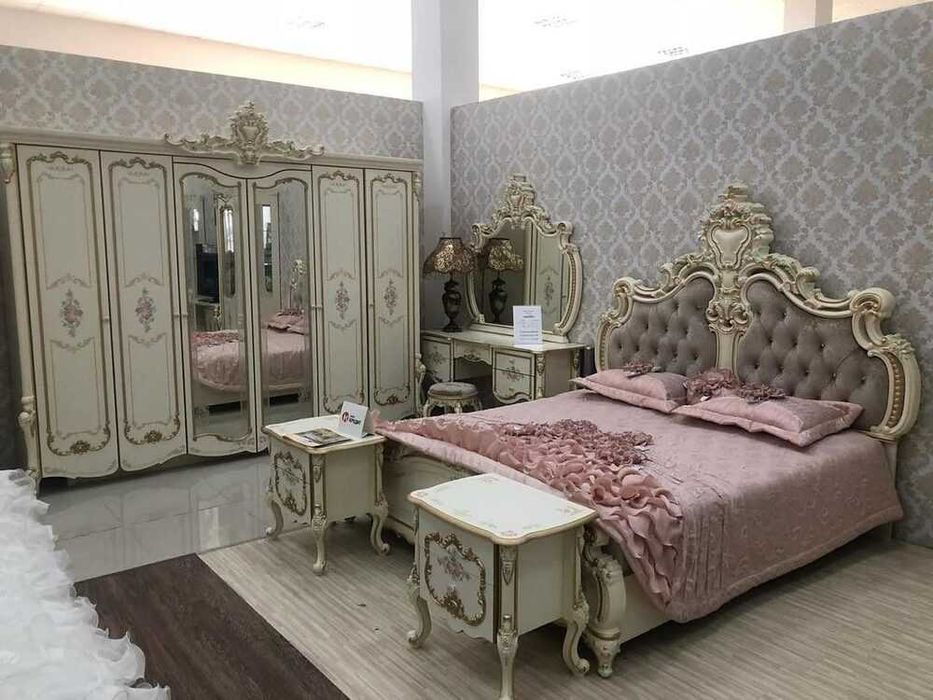 Спальный гарнитур в отличном состоянии