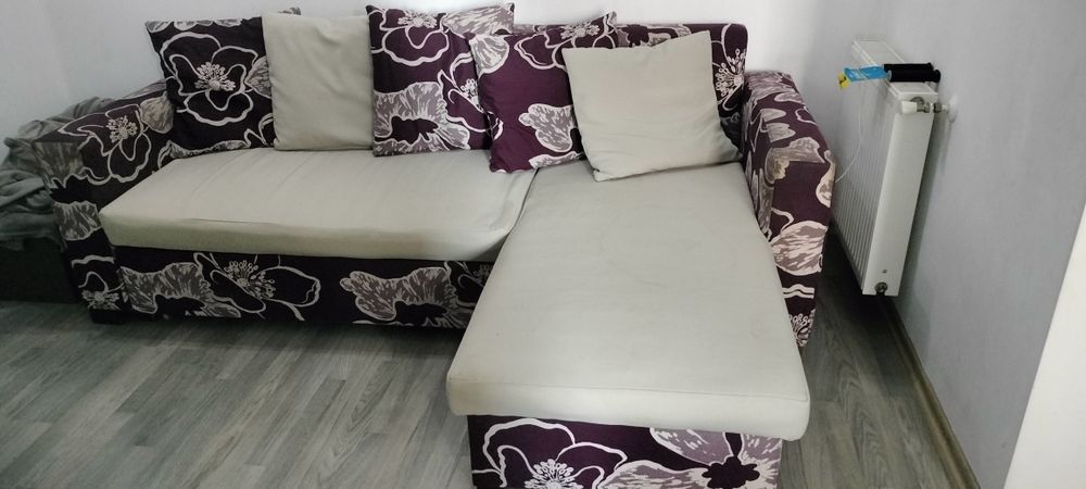 Canapea cu divan