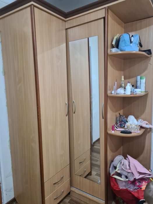 Продам шкаф срочно