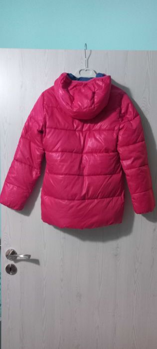 Дебело детско яке Benetton за 140см. ръст, за 8-9 години.