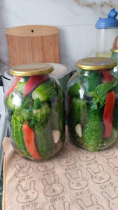 Продам домашние маринованные огурцы/помидоры.