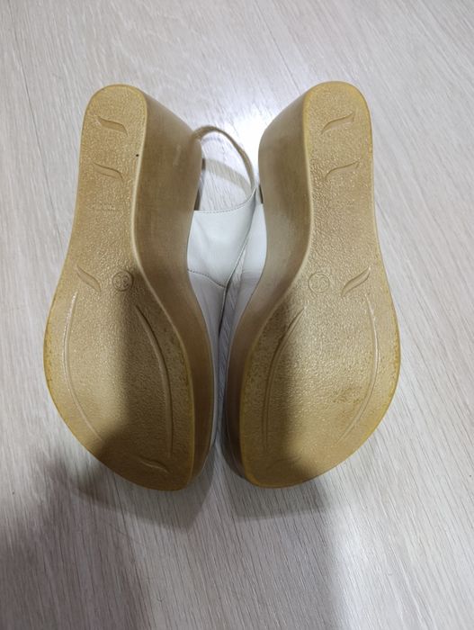 Бассаножка женская платформа