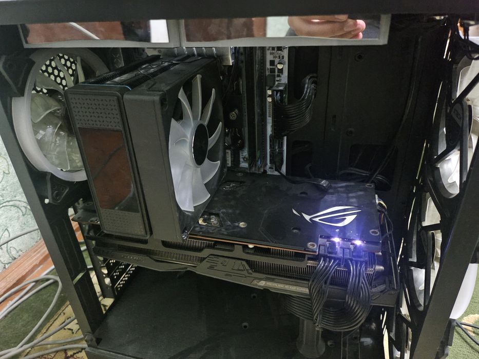Gaming Komputer Sotiladi