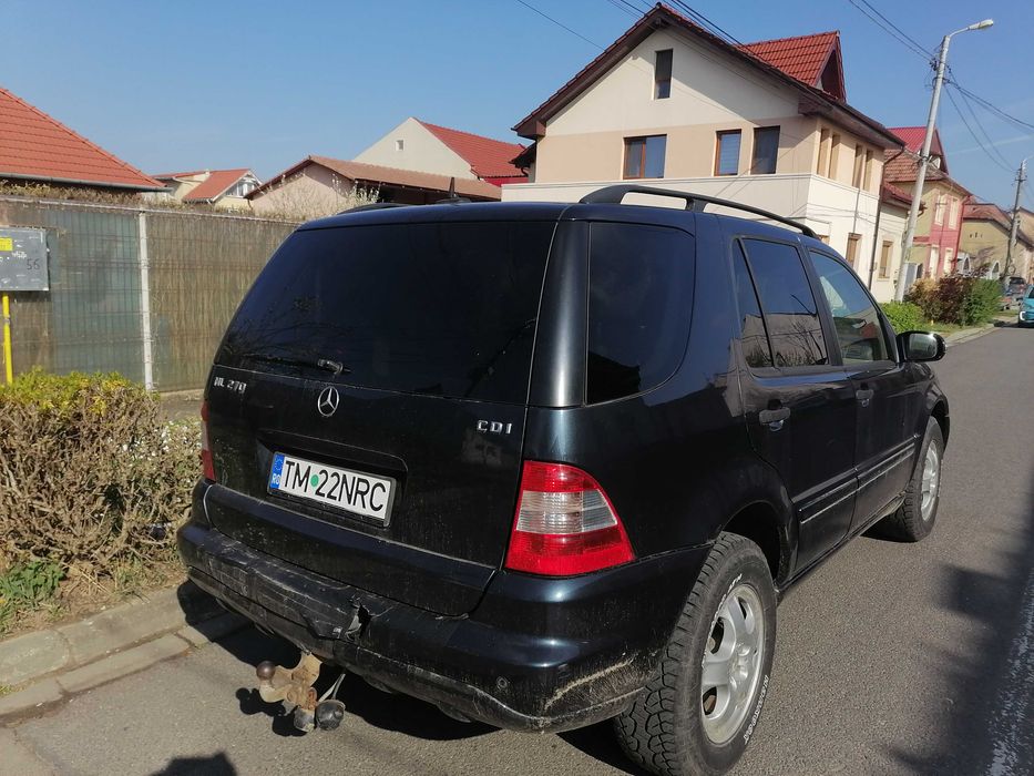 Autoutilitara Mercedes Benz ML 2.7 Inmatriculat