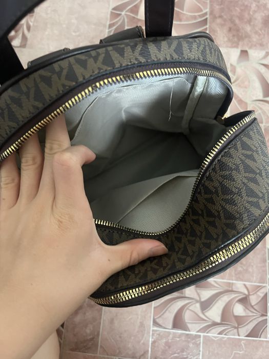 Продам сумку в отличном состояние