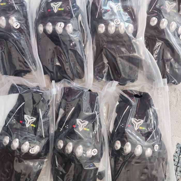 Продам мотоперчатки