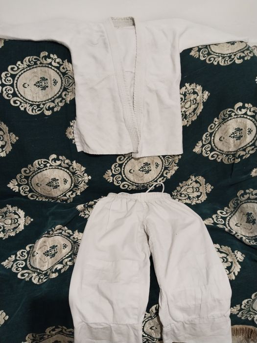 Продам пояса и кимано