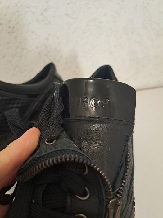 Кожени дамски обувки