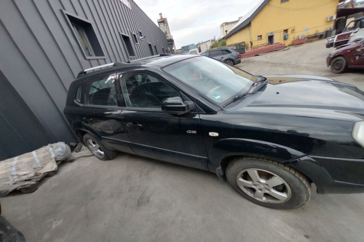 Egr Hyundai Tucson 2007 2.0 CRDi MT 4WD (112 hp)