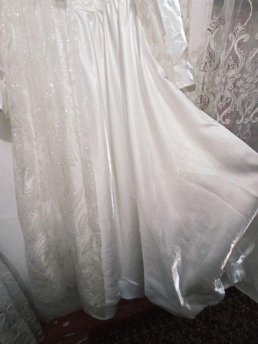 - свадебное платье