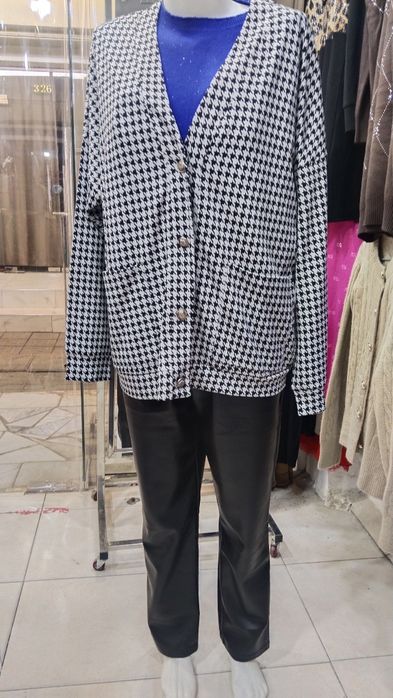 Костюм брючный  шикарное