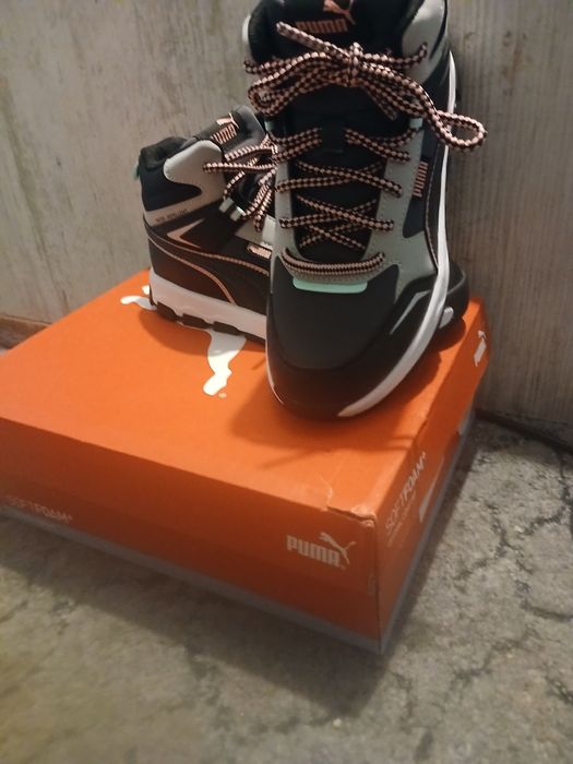 Adidasi puma pentru fete mărimea 35,5