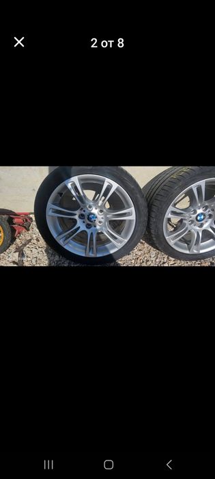 Оригинални джанти от БМВ f10 които са с гуми Петлас предни 245/40/18/j8/is30 и задни с гуми 275/35/ 18/j9/is44. Едната задна джанта има заварка .
