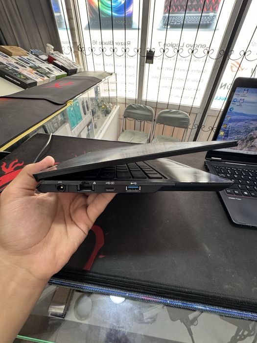 Fujitsu Lifebook P727 x360