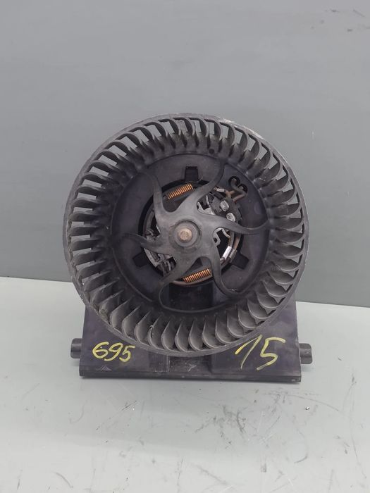 Ventilator aeroterma 1J1819021C Volkswagen VW Golf 2001