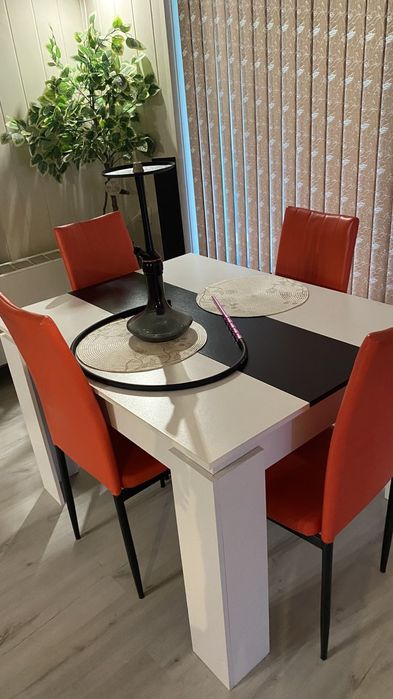ПРОДАВА СЕ: Обзаведен самостоятелен имот от 230 кв.м (2-ри и 3-ти етаж) с ОБОСОБЕН ДВОР, отделен вход, 4 ТЕРАСИ и КЛИМАТИЦИ НАВСЯКЪДЕ