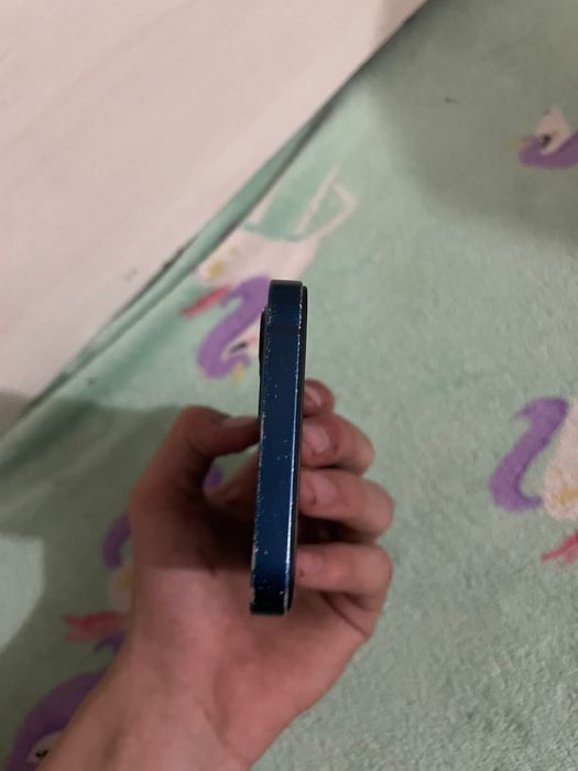 Обменяю айфон 12 88акь
