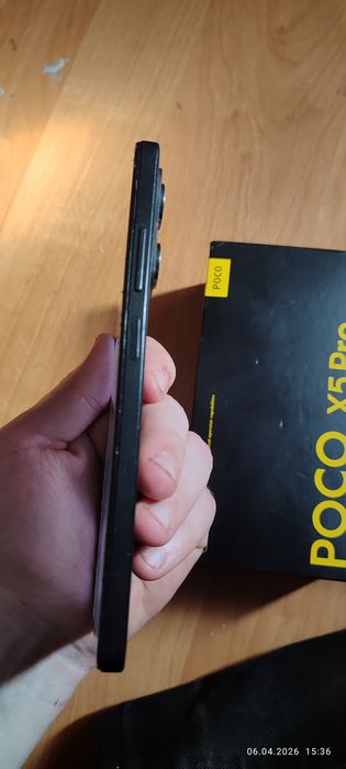Продам POCO X5 Pro 5g срочно