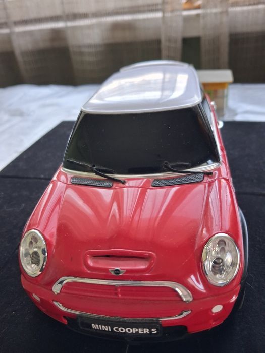 Mini Cooper S в мащаб 1:18