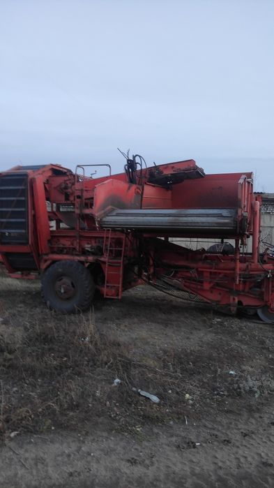 Картофелеуборочный комбайн dr1500