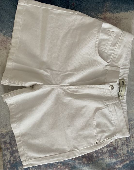 Дамски къси дънкови панталонки