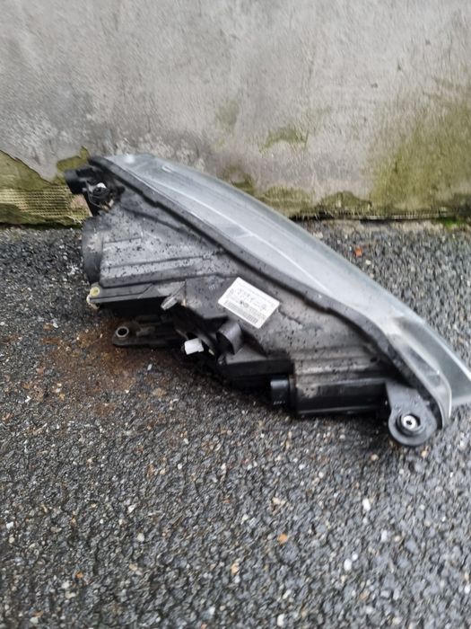 Far stg Skoda Superb 3