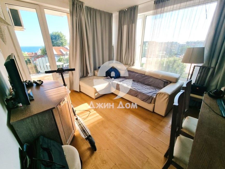 Продава се Тристаен апартамент в Свети Влас - 110 кв.м за 1200 €/кв.м - Снимка #2