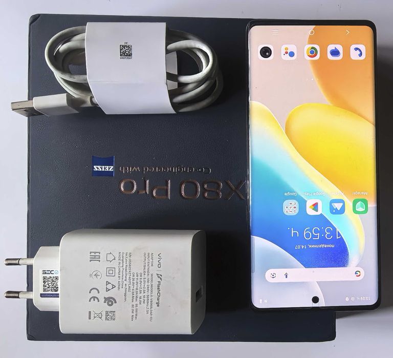 vivo X80 Pro Android smartphone