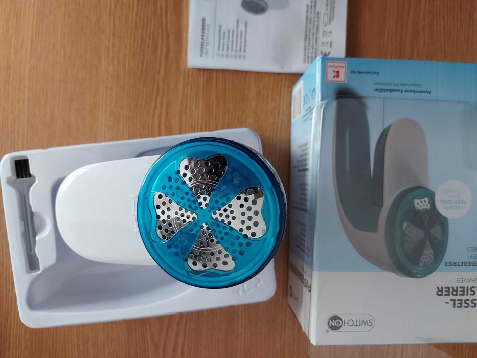 Aparat electric pentru curatat scame, fara fir, functionare cu baterie