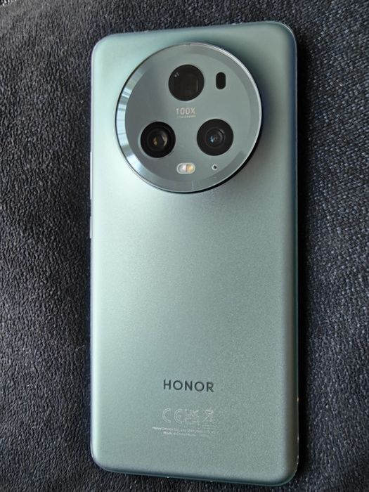 Honor magic5 pro 12/512 gb.