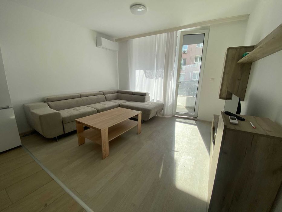 Продава се Двустаен апартамент в Варна, Възраждане 1 - 60 кв.м за 9 €/кв.м - Снимка #1