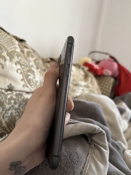 iPhone 11 с коробкой