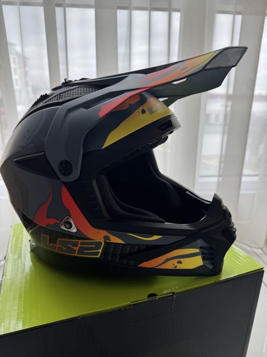 Моткрос и Ендуро Каска LS2