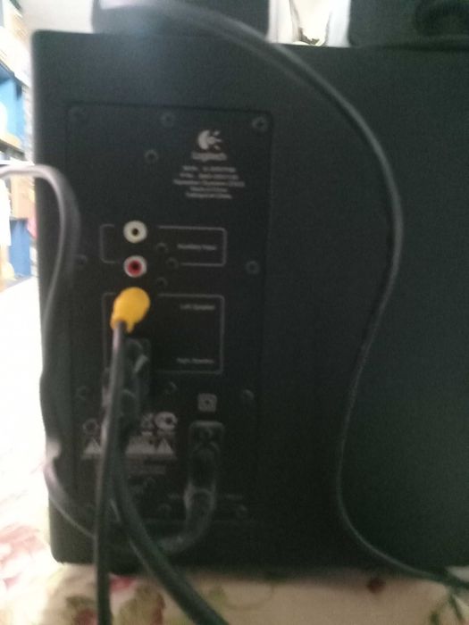 Колонки компьютерные с усилителем  logitech