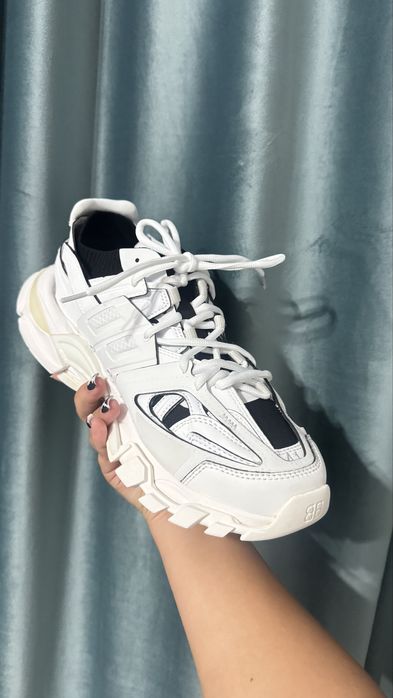 Balenciaga Truck