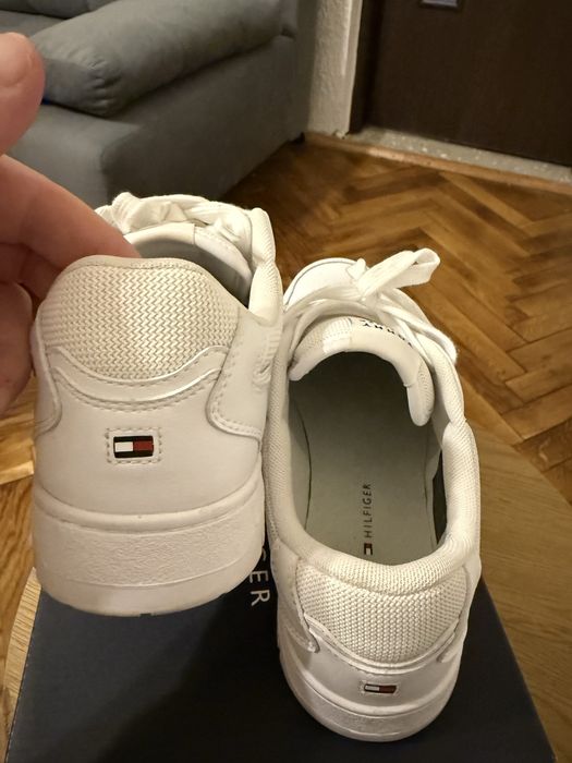 Adidasi Tommy Hilfiger