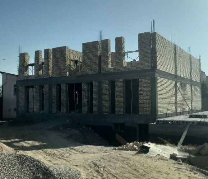 Uy qurish xizmati  Fundamentdan tomgacha