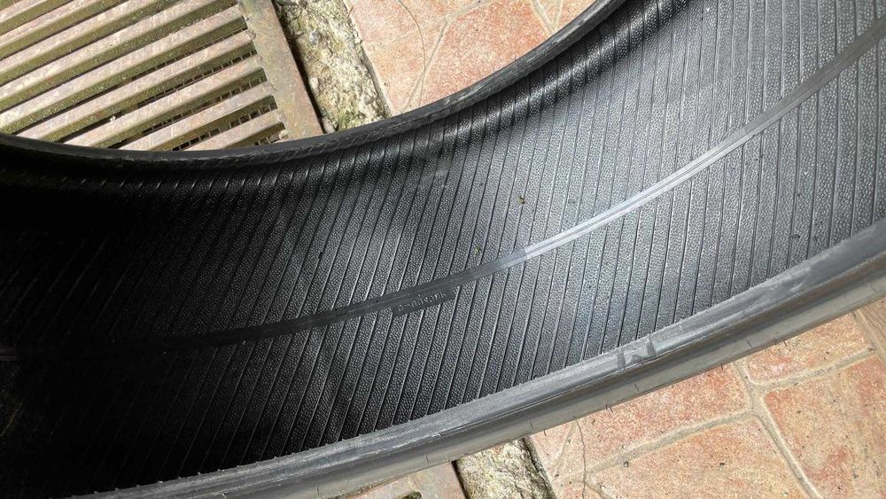 2 Anvelope Michelin iarna, utilizate 2 anotimpuri, 265x30x R20