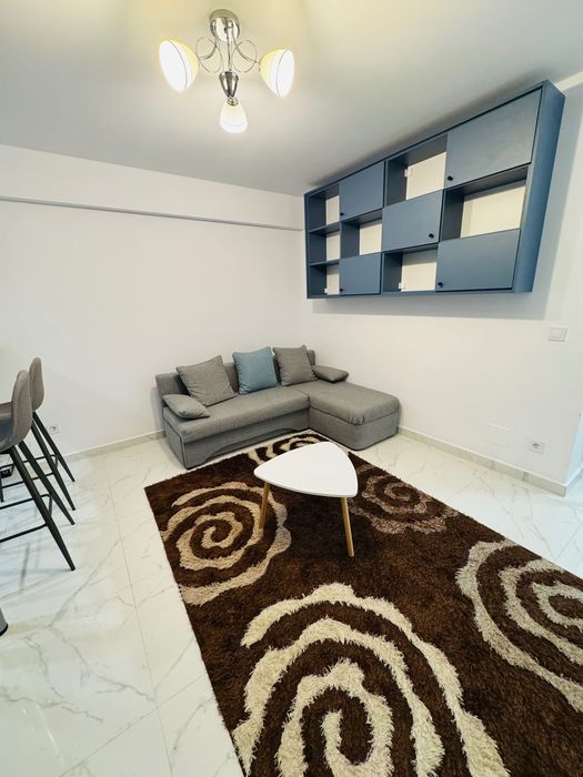 Inchiriez apartament 2 camere open space