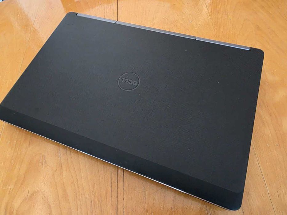 Dell Precision 7720 17.3’ UHD IPS/Intel® Xeon® CPU E3-1535M v6/Quadro P5000 16GB/64GB DDR5/1TB SSD/2TB HDD
