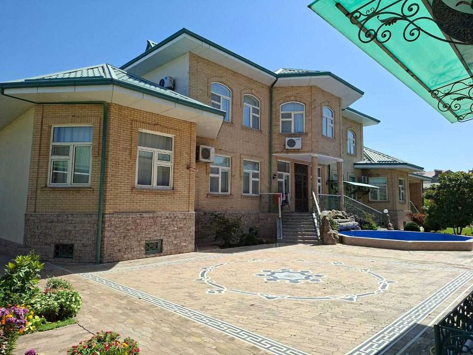 Юнусабад здание под представительство 1400 м² 16 комн 2 этажа 30 соток