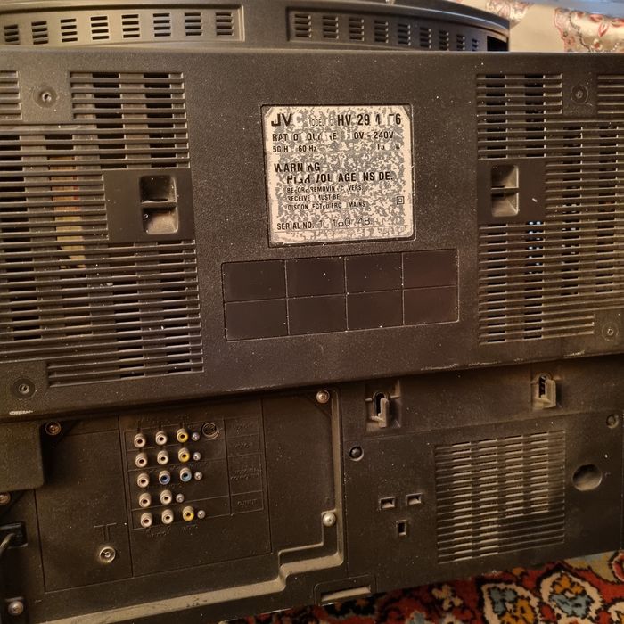 Продам телевизор