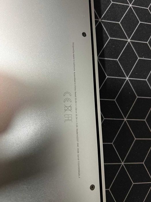 MacBook Air M1 8GB RAM / 256GB SSD • Stare f buna • Cutie + Accesorii