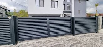 Executăm garduri la comandă clientului