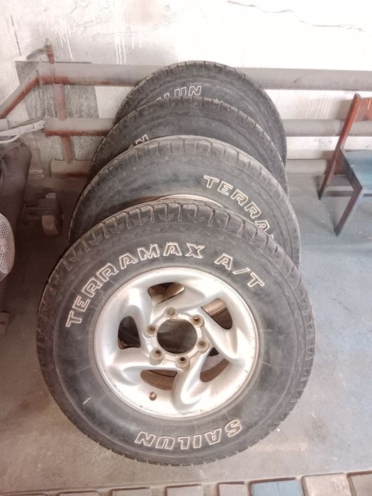 Продам резину с дисками.